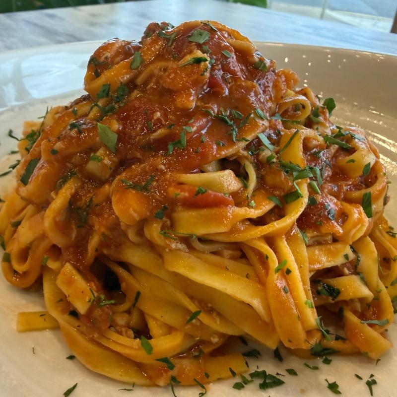 CRAB & PRAWNS PASTA