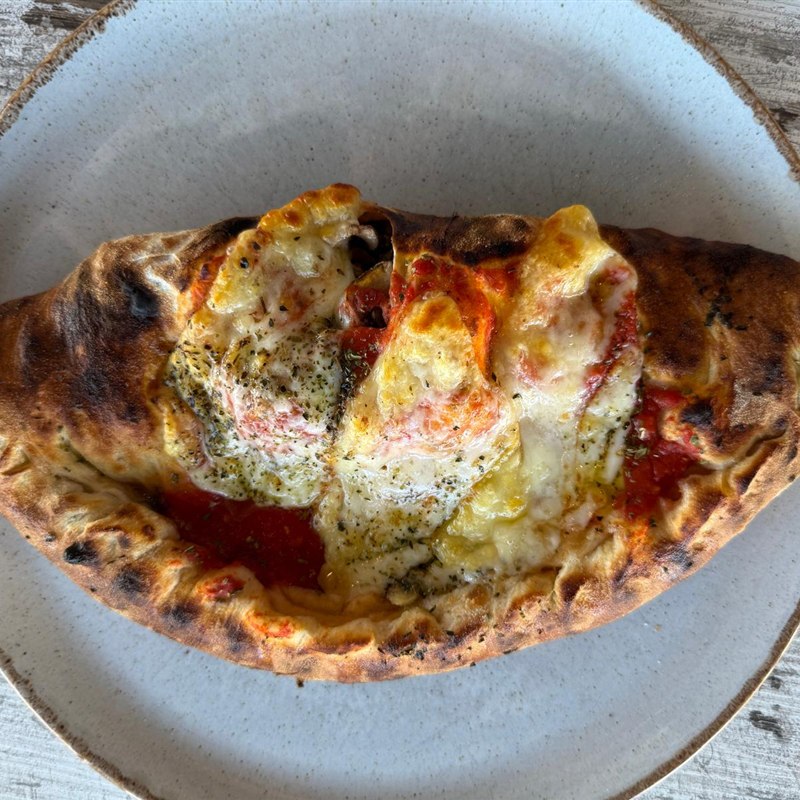 CALZONE